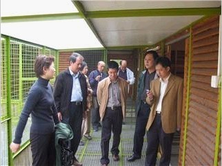2006年2月14日,中鴿協(xié)秘書長楊曾秦,副秘書長王強(qiáng)一行四人,專程來穗對浩羽公棚申辦全國錦標(biāo)賽暨世錦賽選拔賽進(jìn)行調(diào)研。